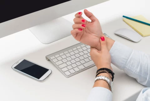 Ból nadgarstka od komputera